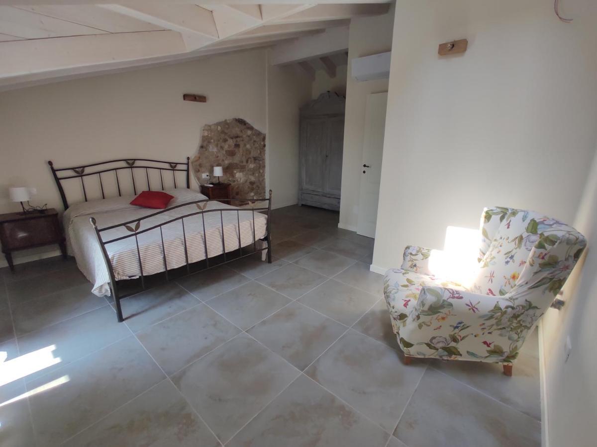 Appartamento La casa di Paolina - Affitti turistici CIR017067-LNI-00070 Desenzano del Garda Esterno foto