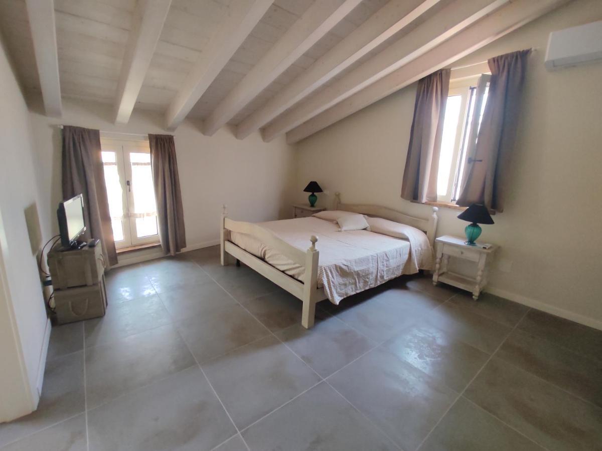 Appartamento La casa di Paolina - Affitti turistici CIR017067-LNI-00070 Desenzano del Garda Esterno foto